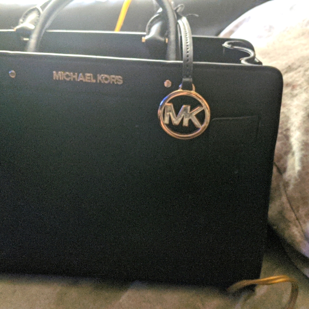 Authentic Michael kors purse